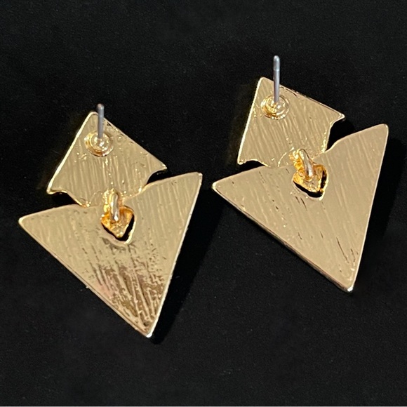 ✨Beautiful Gold Black Enamel Rhinestone earrings - Picture 3 of 3